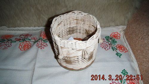 Koš s dřev.korálky /menší