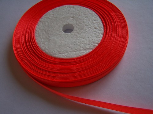 Saténová stužka 6mm - 5m neonová (43)