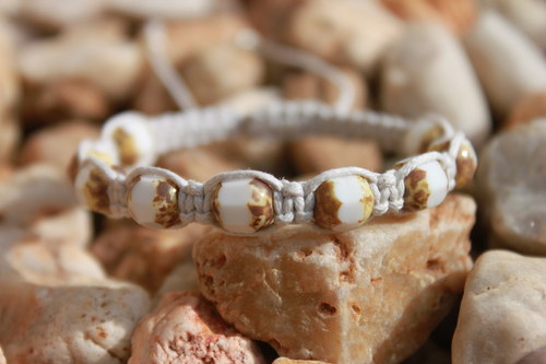 Zajímavý.. Náramek makramé/shamballa — foto 1