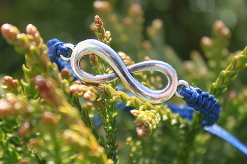 Infinity.. Náramek makramé/shamballa — foto 1