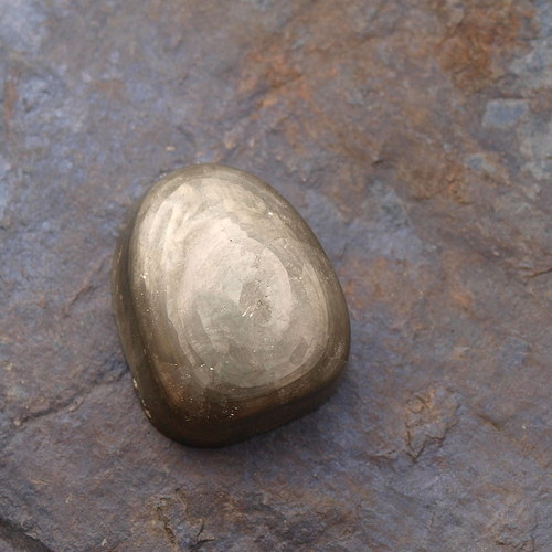 Pyrit, kabošon č. 1450 — foto 1