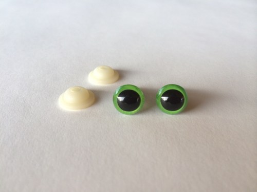 10 mm zelené bezpečnostné oči — foto 1