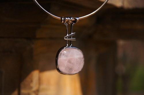 Nerezový náhrdelník ...." Pink " — foto 1