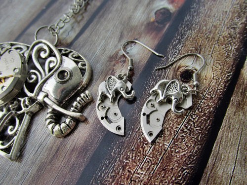 SLONÍ RODINKA.....s naušnicemi - steampunk — foto 1