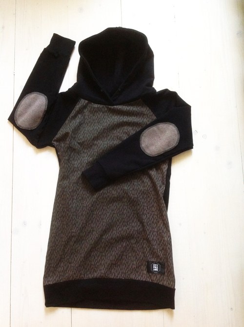 Mikina be invisible — foto 1
