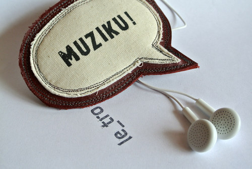 MUZIKU! kapsička na sluchátka — foto 1