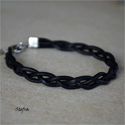 Simple black 1 - na přání — foto 1
