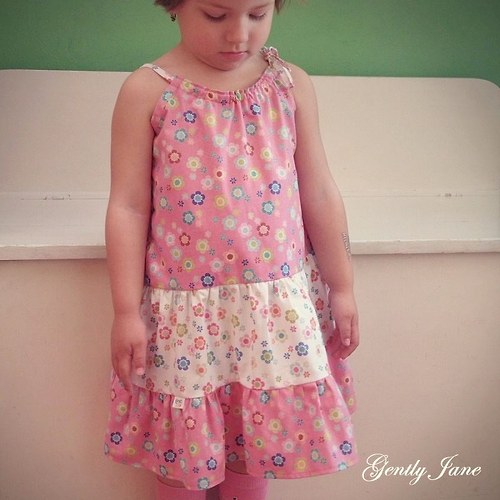 Bella Bloom Pink, šaty — foto 1