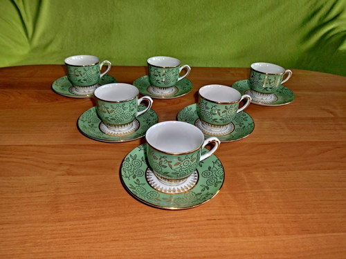 Zelená porcelánová kávová súprava — foto 1