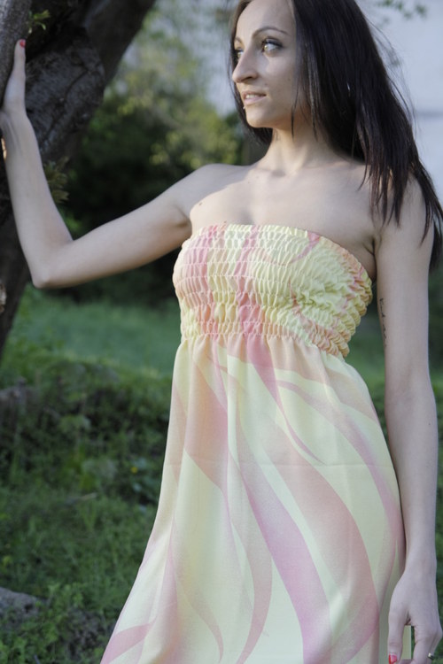 Sluneční šaty — foto 1