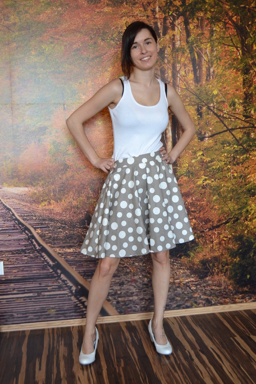 Kolová sukně — foto 1