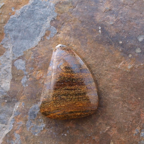 Bronzit, kabošon č.1494 — foto 1