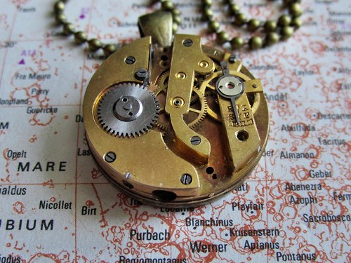 STEAMPUNKOVÝ PŘÍVĚSEK starobronz — foto 1