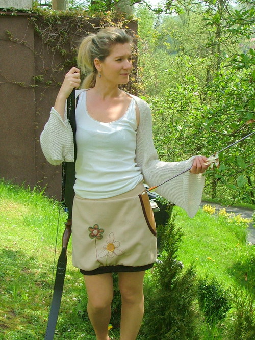 Béžovka kytkatá — foto 1