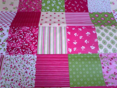 Bordový patchwork