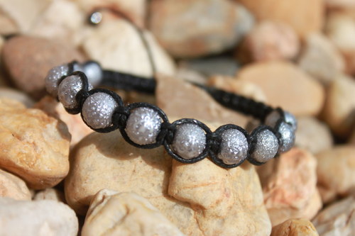 Náramek makramé/shamballa — foto 1