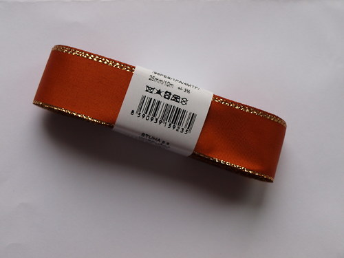 10 metrů ORANŽOVÉ stuhy se zlatým okrajem 25 mm