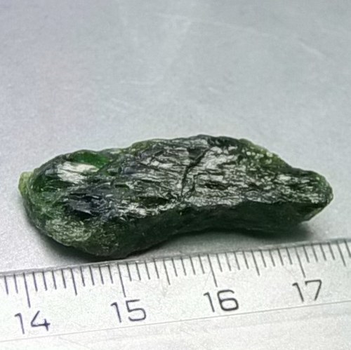 Chromdiopsid surový - D707 — foto 1
