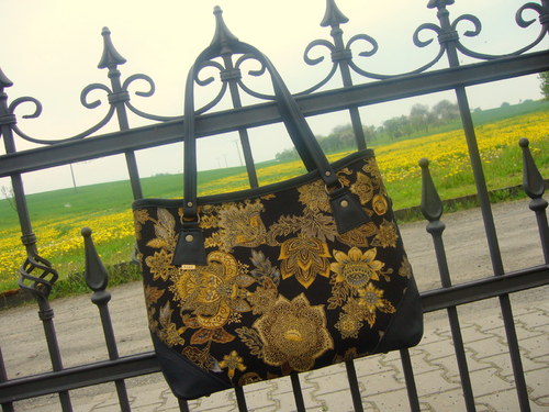 Kožená - Květy orientu II. — foto 1