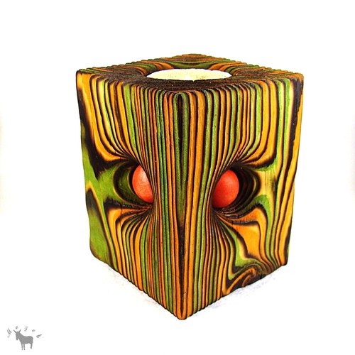 Dřevěný svícen — foto 1