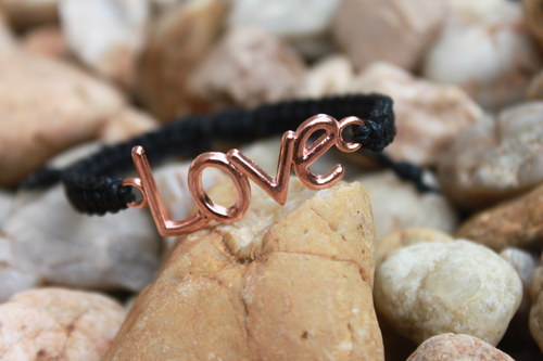 Love.. Náramek makramé/shamballa — foto 1