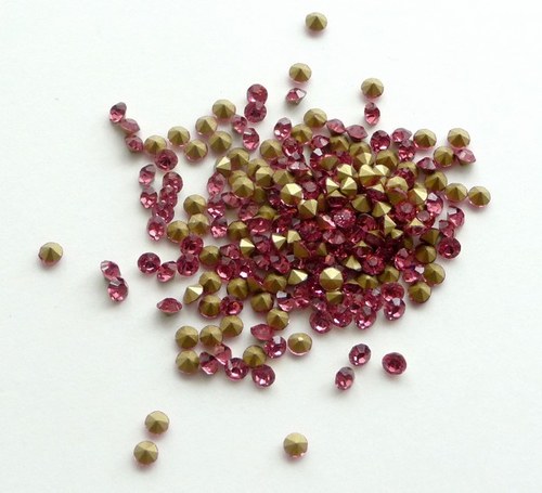 Šatony starorůžová 2.7-2.8mm 20 kusů