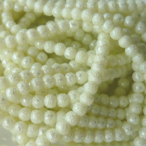 Voskované perly vroubkované 6mm - 22 ks