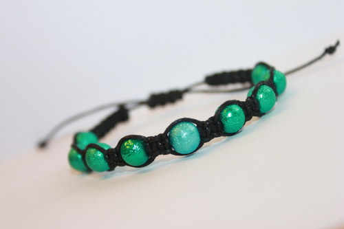 Náramek makramé/shamballa — foto 1