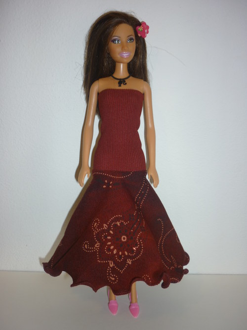 Šaty na panenku Barbie — foto 1