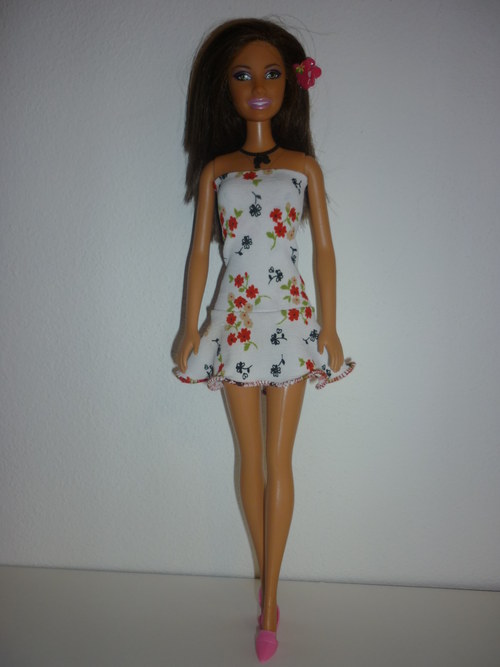 Šaty na panenku Barbie — foto 1