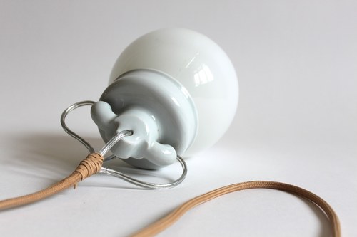 Porcelánová stropnice béžová — foto 1