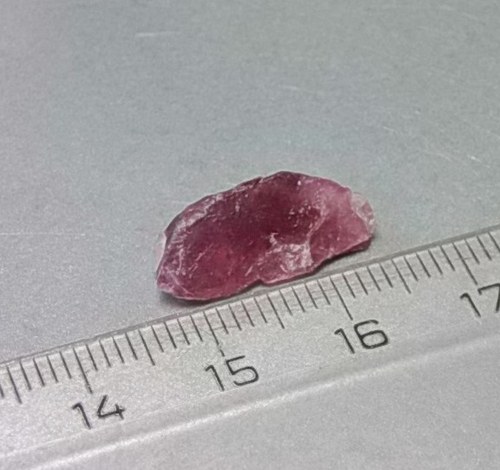 Rubelit surový (turmalín) - D874 — foto 1