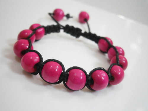 Shamballa náramek růžový (makramé) — foto 1