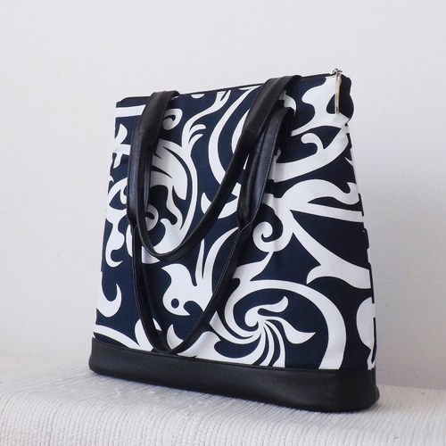 Amy´s Handbag - Balck and White — foto 1