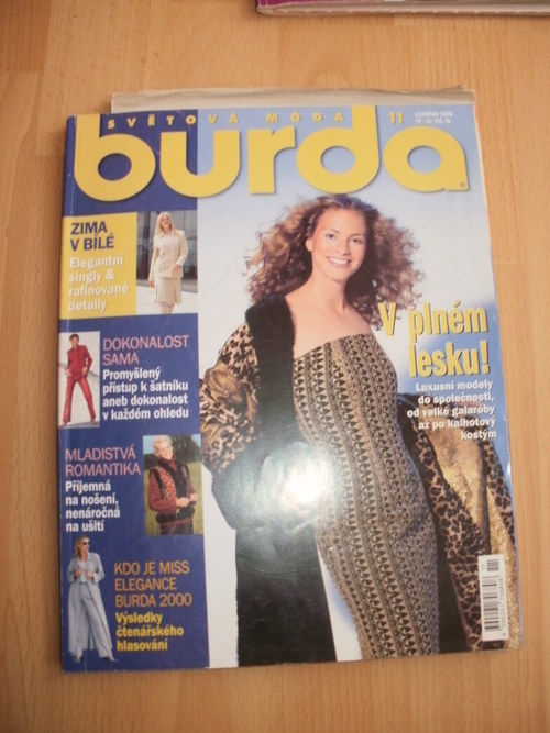 SVĚTOVÁ MÓDA BURDA 11/2000 — foto 1
