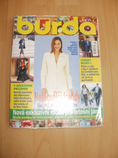 SVĚTOVÁ MÓDA BURDA 2/1999 — foto 1