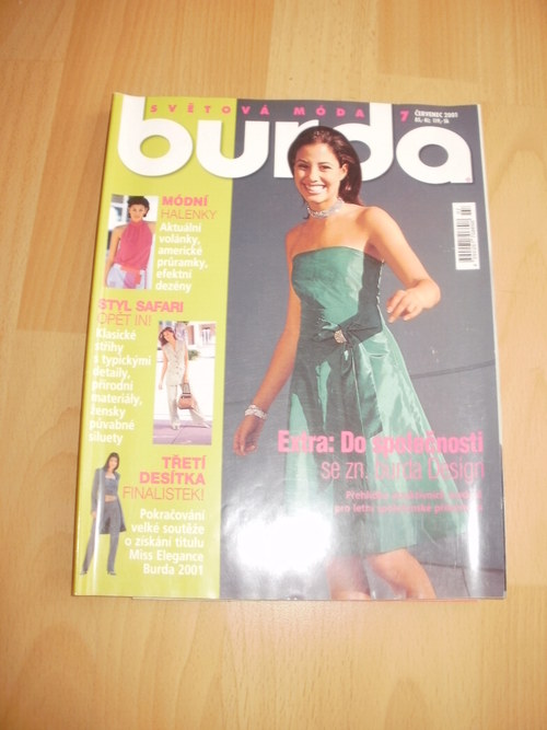 SVĚTOVÁ MÓDA BURDA 7/2001 — foto 1