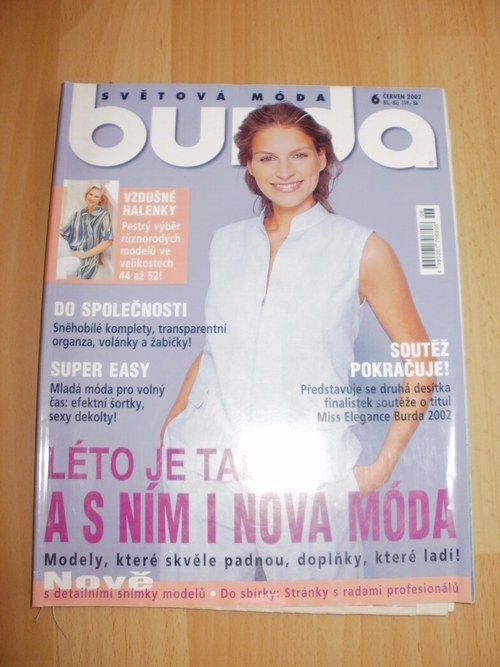 SVĚTOVÁ MÓDA BURDA 6/2002 — foto 1