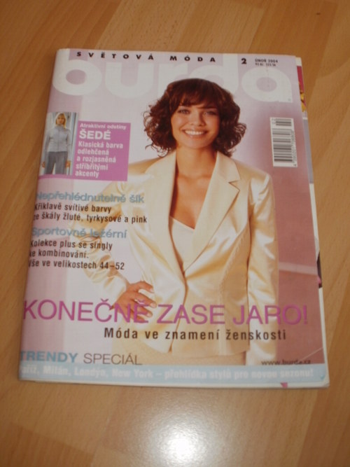 SVĚTOVÁ MÓDA BURDA 2/2004 — foto 1