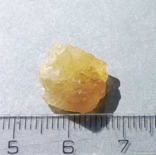 Heliodor surový - D918 — foto 1