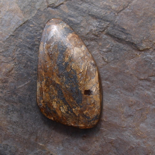 Bronzit, kabošon č.1543 — foto 1