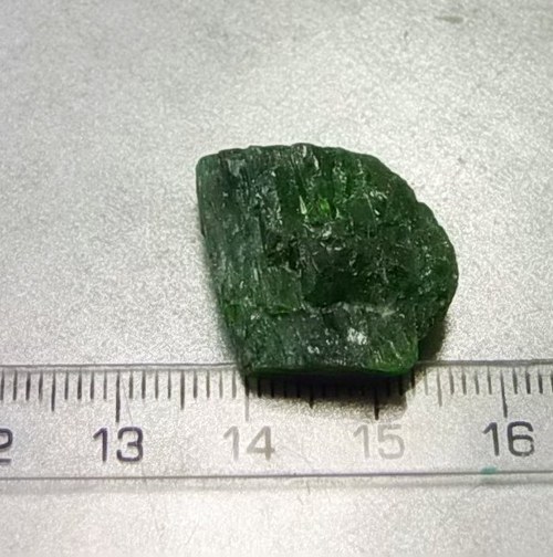 Chromdiopsid surový - D967 — foto 1