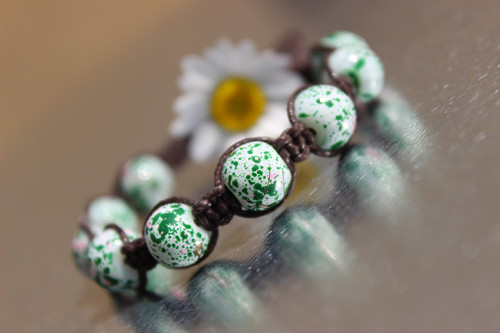 Náramek makramé/shamballa — foto 1