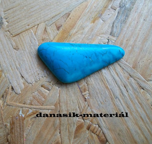 Tyrkenit - Trojúhelníkový Kabošon — foto 1