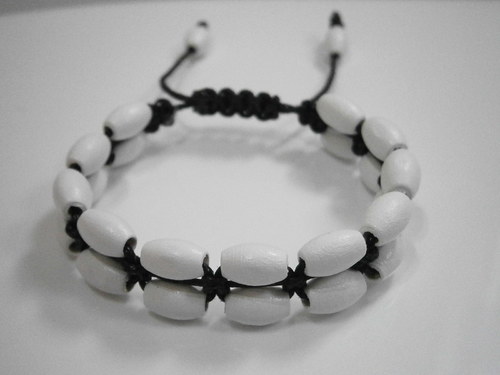 Náramek Shamballa bílý — foto 1