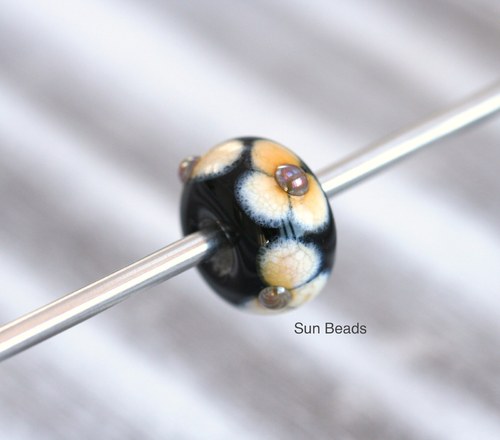 Big hole bead - Stínované květy — foto 1