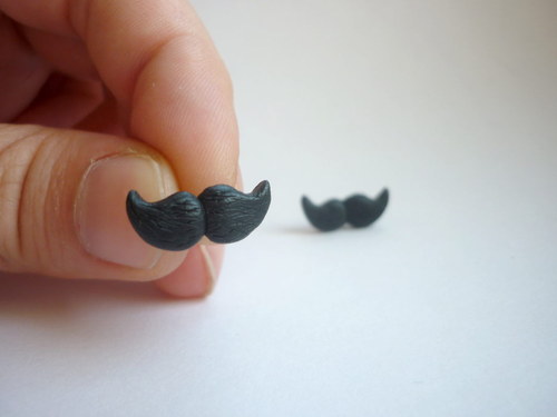 Moustache - knírkové náušnice — foto 1