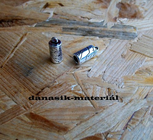 ZDOBENÉ KONCOVKY STŘÍBRNÉ - 4 mm