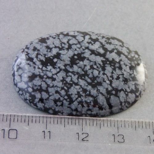 Obsidián vločkový - kabošon - 3 x 4 cm - B54 — foto 1