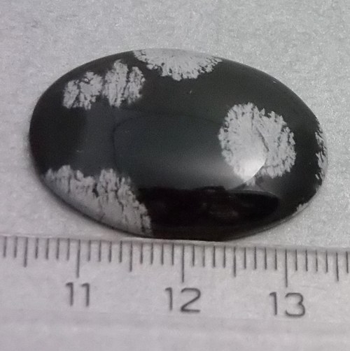 Obsidián vločkový - kabošon - 2,2 x 3 cm - B61 — foto 1